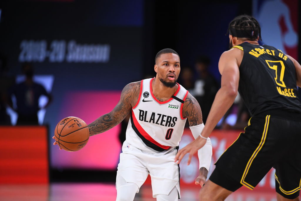 Damian Lillard Leaves Game 4 with Knee Injury