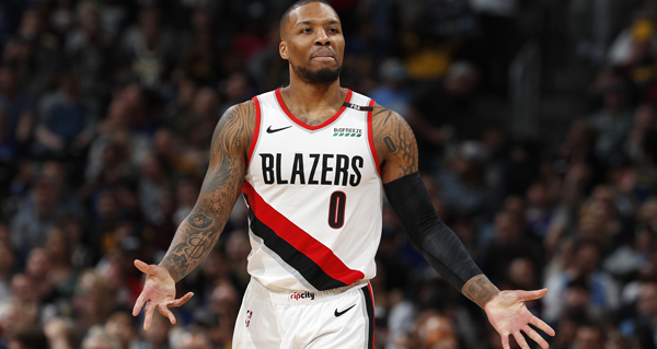 Damian Lillard Diagnosed With Minor Sprain Of Right Knee